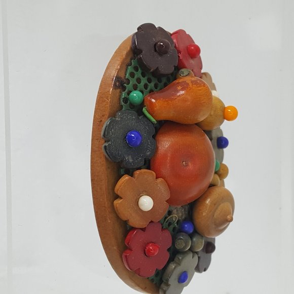 WWII Wooden Fruit Pin made in Czechoslovak. Rare - Picture 4 of 12